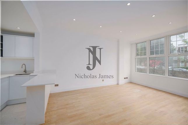 Flat to rent in St Johns Villas, Friern Barnet Road, London