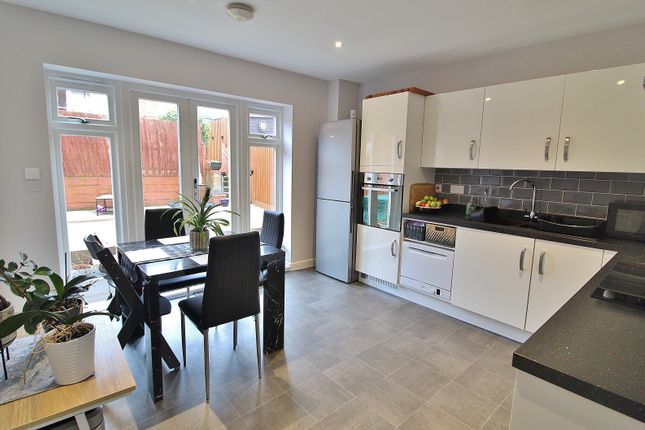 29, Grainger Street, Waterlooville photo 2