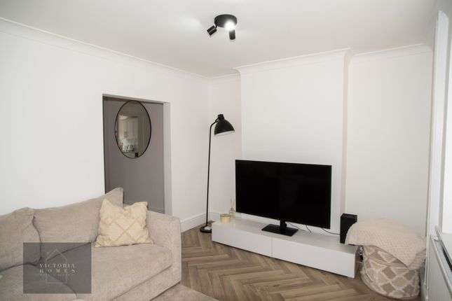 25, Glanffrwd Avenue, Ebbw Vale photo 3