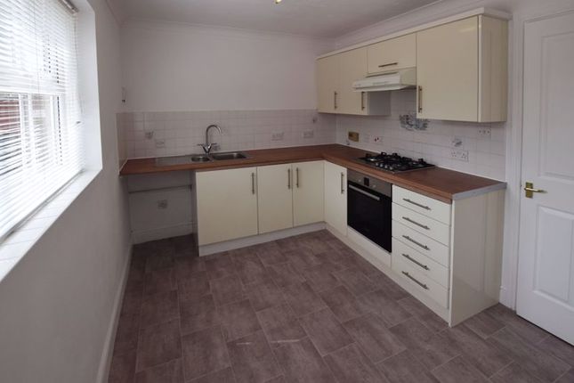 19, Mitre Close, Bedford photo 3