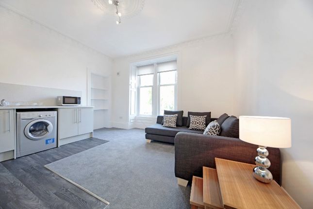 Flat to rent in Union Place, West End, Dundee