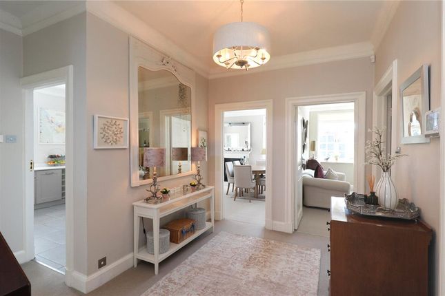Flat 2, 9, Calonne Road, London photo 4
