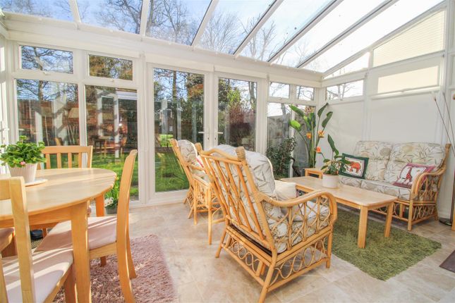12, Penshurst, Old Harlow photo 4