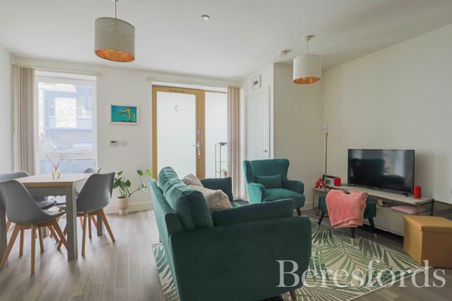 Flat 3, 212, Wharf Road, Chelmsford photo 2