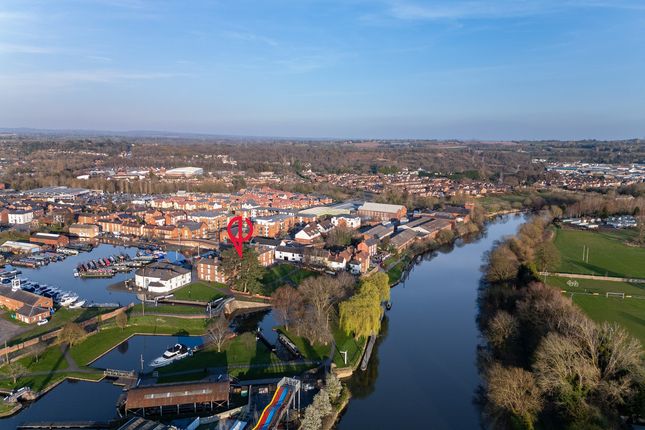 5 The Tontine, Severn Side, Stourport-on-Severn photo 2