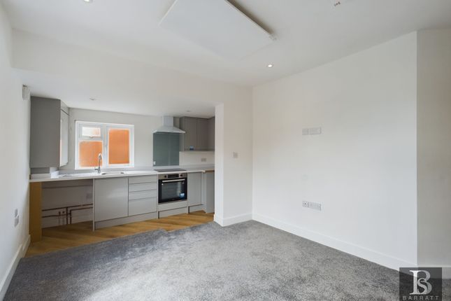 51 Clarendon Road, Reading photo 3