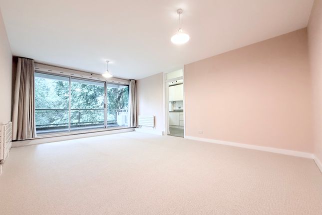 16 St. Matthews Lodge, Oakley Square, Mornington Crescent photo 2
