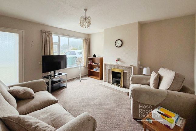 32, Grasmere Avenue, Isle of Wight photo 2