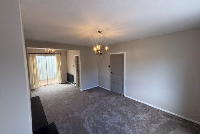 16, Lutterell Way, NOTTINGHAM photo 4