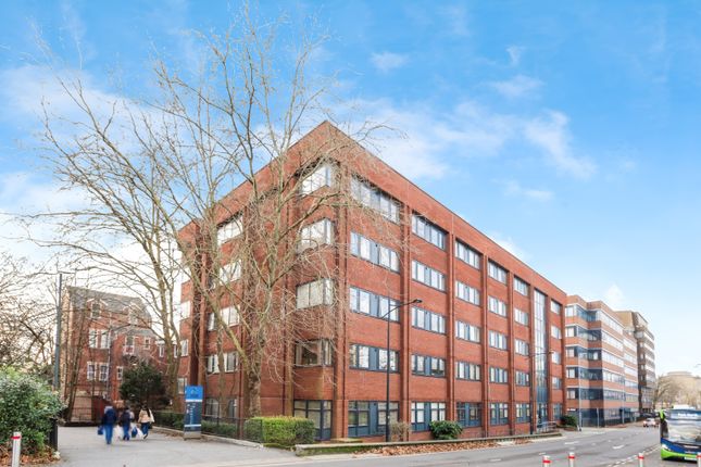 2-bed flat on 51 Electra House,, Farnsby Street, Wiltshire, £140,000