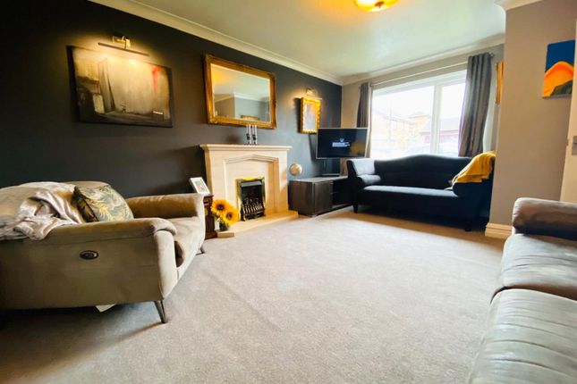 17, Hodder Avenue, Lancashire photo 2