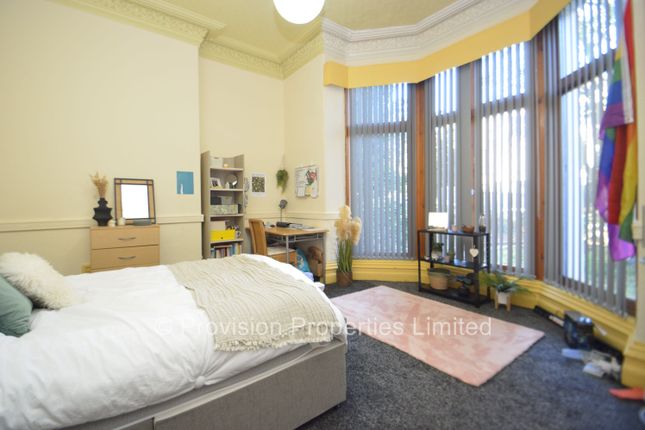 End terrace house to rent in St Johns Terrace, Hyde Park, Leeds