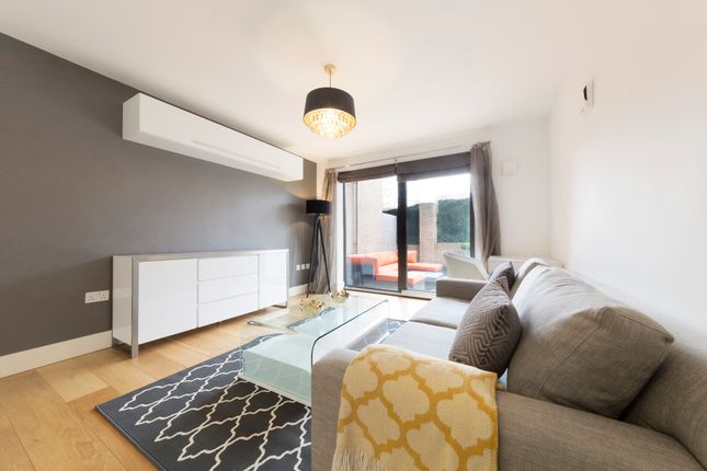 Apartment 3, Zahra House 866, Harrow Road, LONDON photo 4