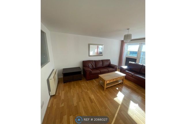 Flat to rent in Wallace Street, Glasgow