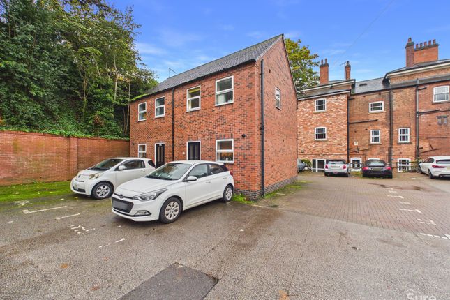 194B Bearwood Hill Road, Burton-On-Trent photo 2
