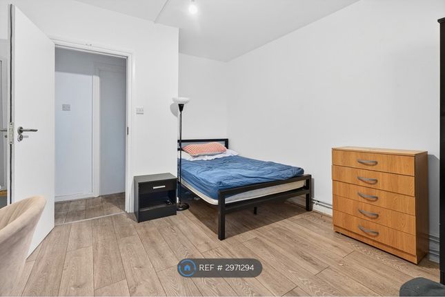 Flat, Stockbeck Ampthill Square, London photo 5