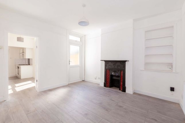 25, Ragstone Road, Slough photo 4