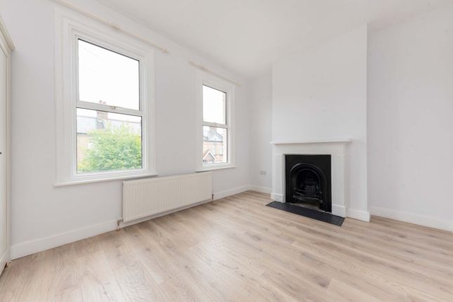 106, Farrant Avenue, London photo 3