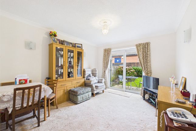 Flat 5, Pegasus Court,, Barnwood Road, Gloucestershire photo 2