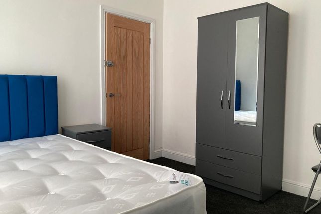 8, Lovaine Street, Middlesbrough photo 4