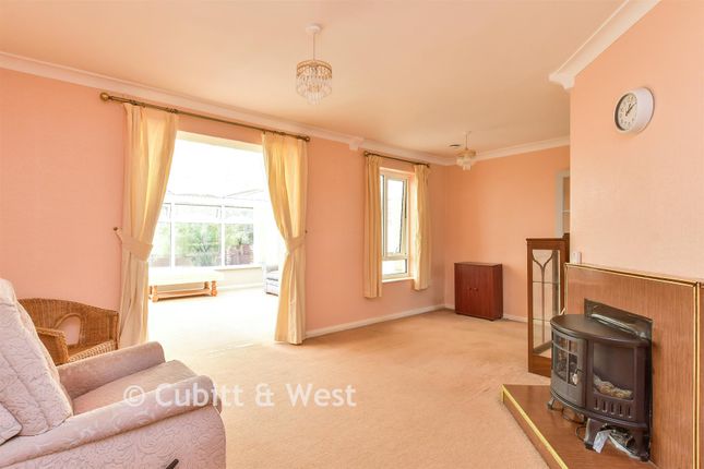 263, Cowley Drive, Brighton photo 2