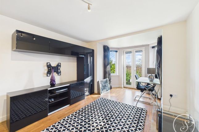 6, The Gables, Leeds photo 2
