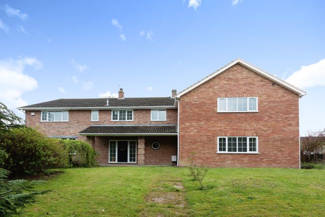 Thumbnail Detached house for sale in The Green, Tadley, Hampshire
