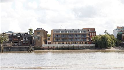 Triplex to rent in Rainville Road, Fulham, London