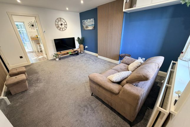 24, Vienna Grove, Milton Keynes photo 2