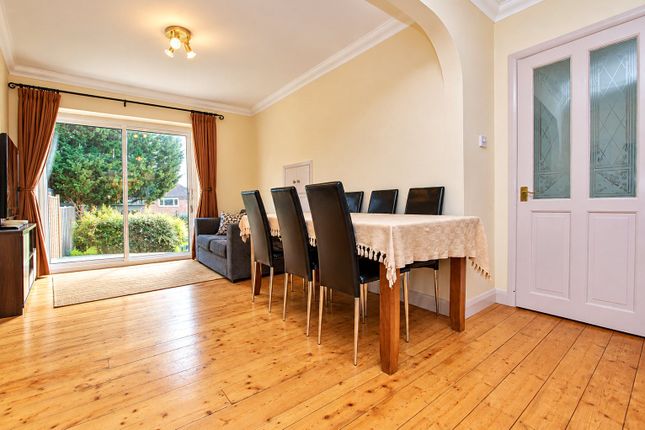 31, Pennings Avenue, Guildford photo 4