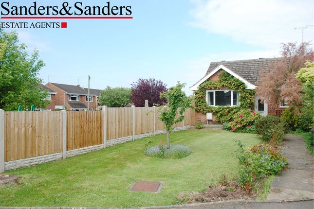 Thumbnail Semi-detached house for sale in Winchcombe Road, Alcester