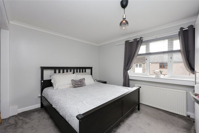 28, Turner Crescent, Leven photo 4