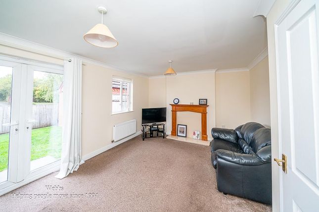 Silverdale Drive, Burntwood photo 2