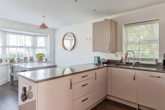 18, Dilton Close, Trowbridge photo 4