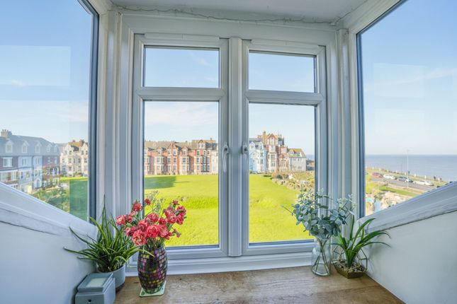 Flat 12d, Clevedon House Prince Of Wales Road, Cromer photo 2