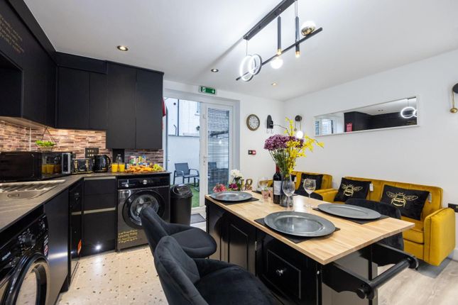 21 Sherlock Street, Fallowfield photo 4