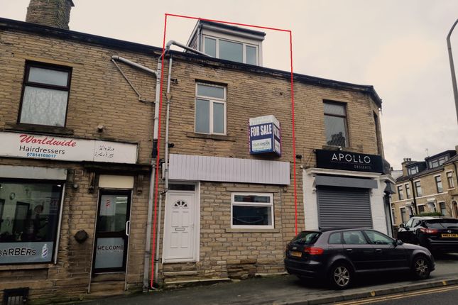 Retail premises to let in Greenfield Place, Carlisle Road, Manningham, Bradford
