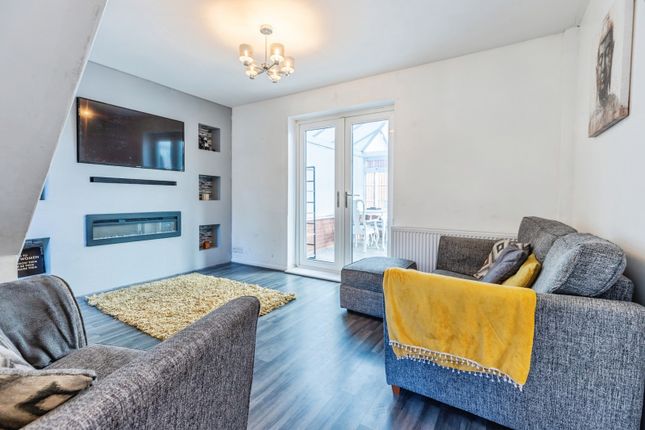 24, Sanderson Street, Greater Manchester photo 4