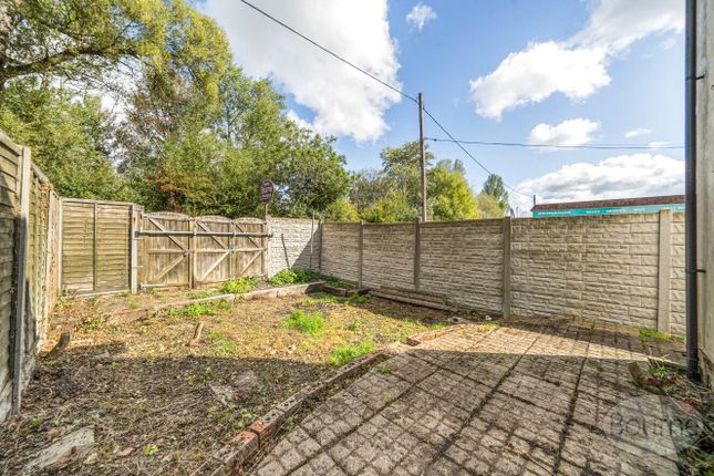 11, Willowdale Close, Petersfield photo 4