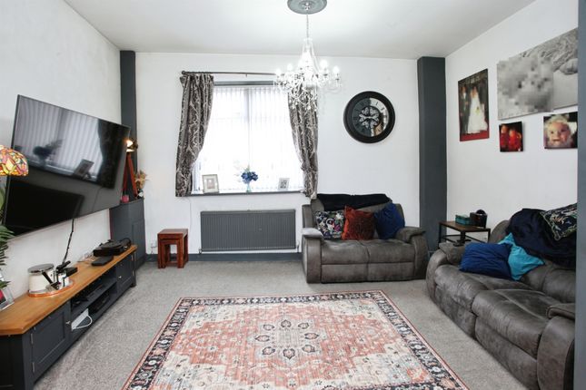 88, Mary Street, Pontypridd photo 3