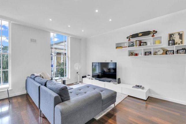 Flat for sale in Prince Of Wales Road, Kentish Town, London
