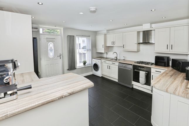 3, Redoaks Way, Liverpool photo 4