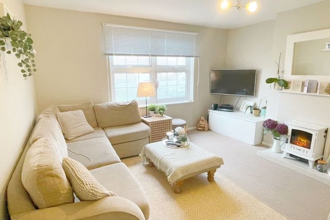 42, Dean Street, Marlow photo 2