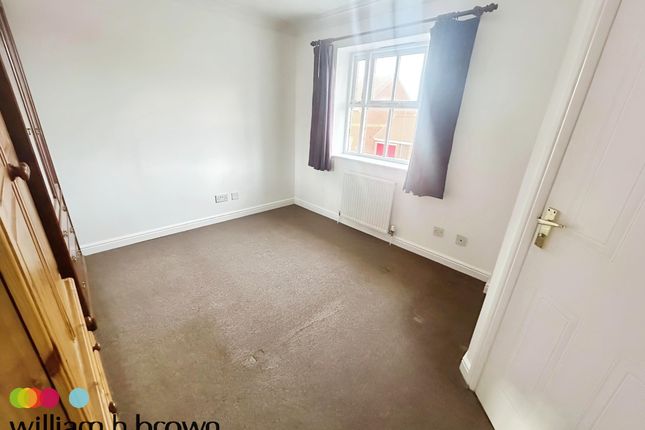27, Haddon Park, Colchester photo 4