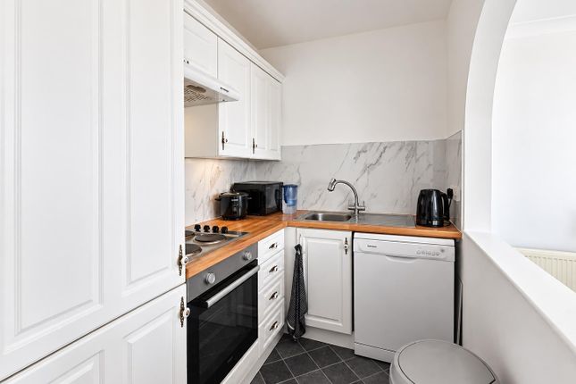 4, Dorset Mews, London photo 3
