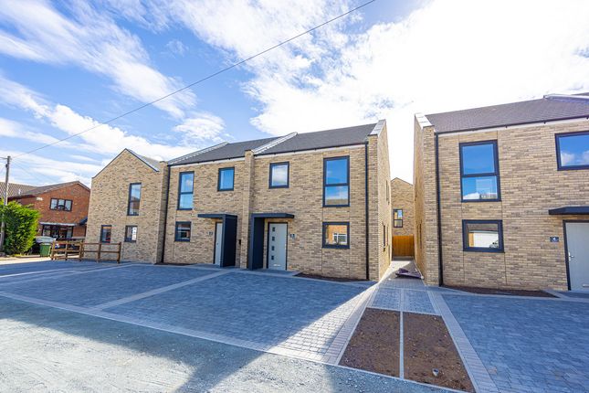 3-bed semi-detached on Plot 3 Southfields, Grosvenor Road, Orsett, £450,000