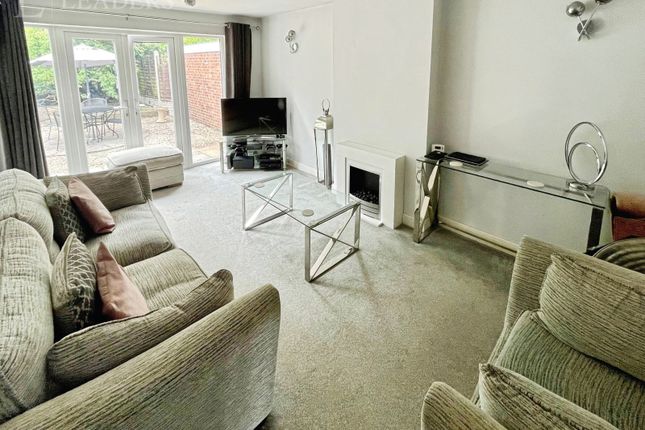 106, Elvaston Lane, Derby photo 2