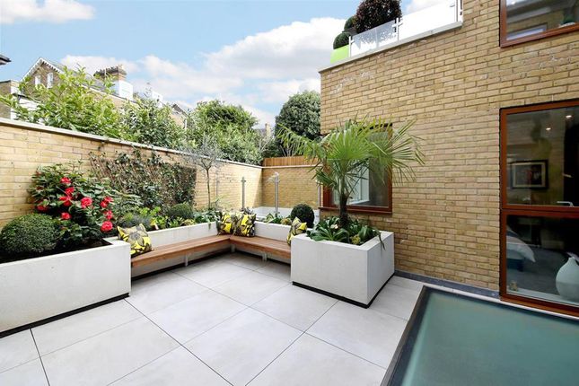 Detached house to rent in Bishops Road, London