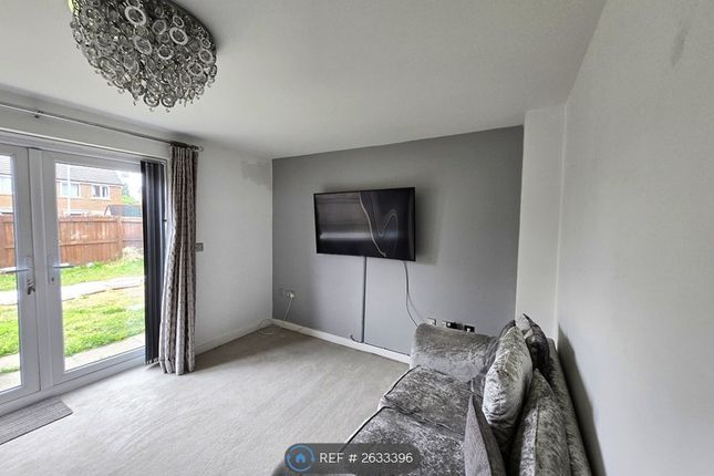 A Windermere Road, Middleton, Manchester photo 4