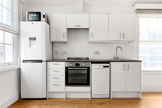 Flat 1, 111, Wandsworth Road, London photo 4